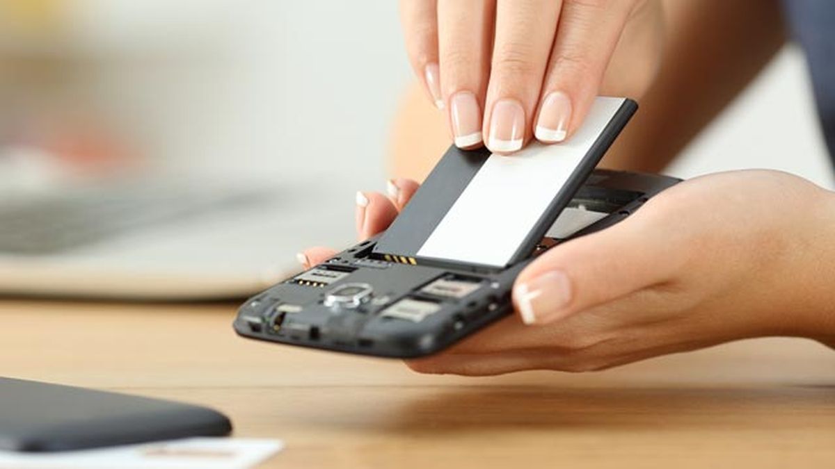 es malo dejar el movil cargandose por la noche