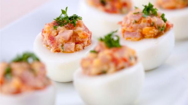 recetas de huevos rellenos ensaladilla