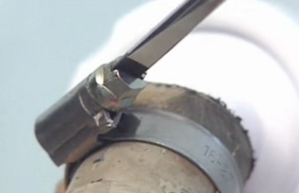 Rácor para el desagüe de lavadora paso 3