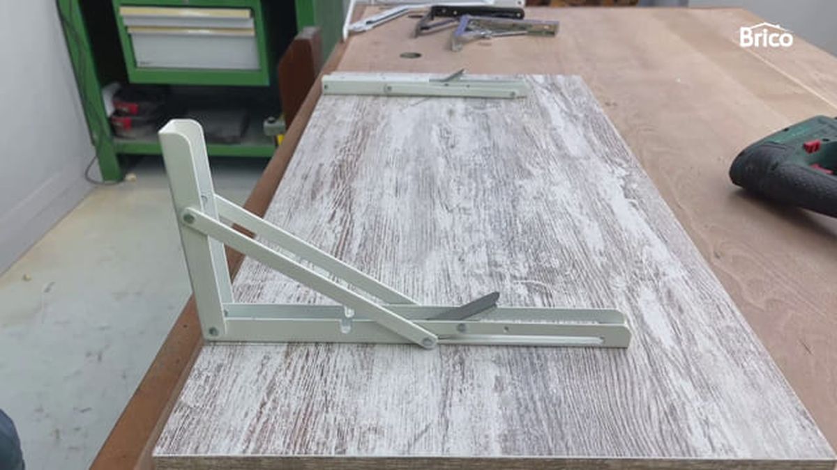 Bricomania 010 hacer una mesa plegable para balcón paso4