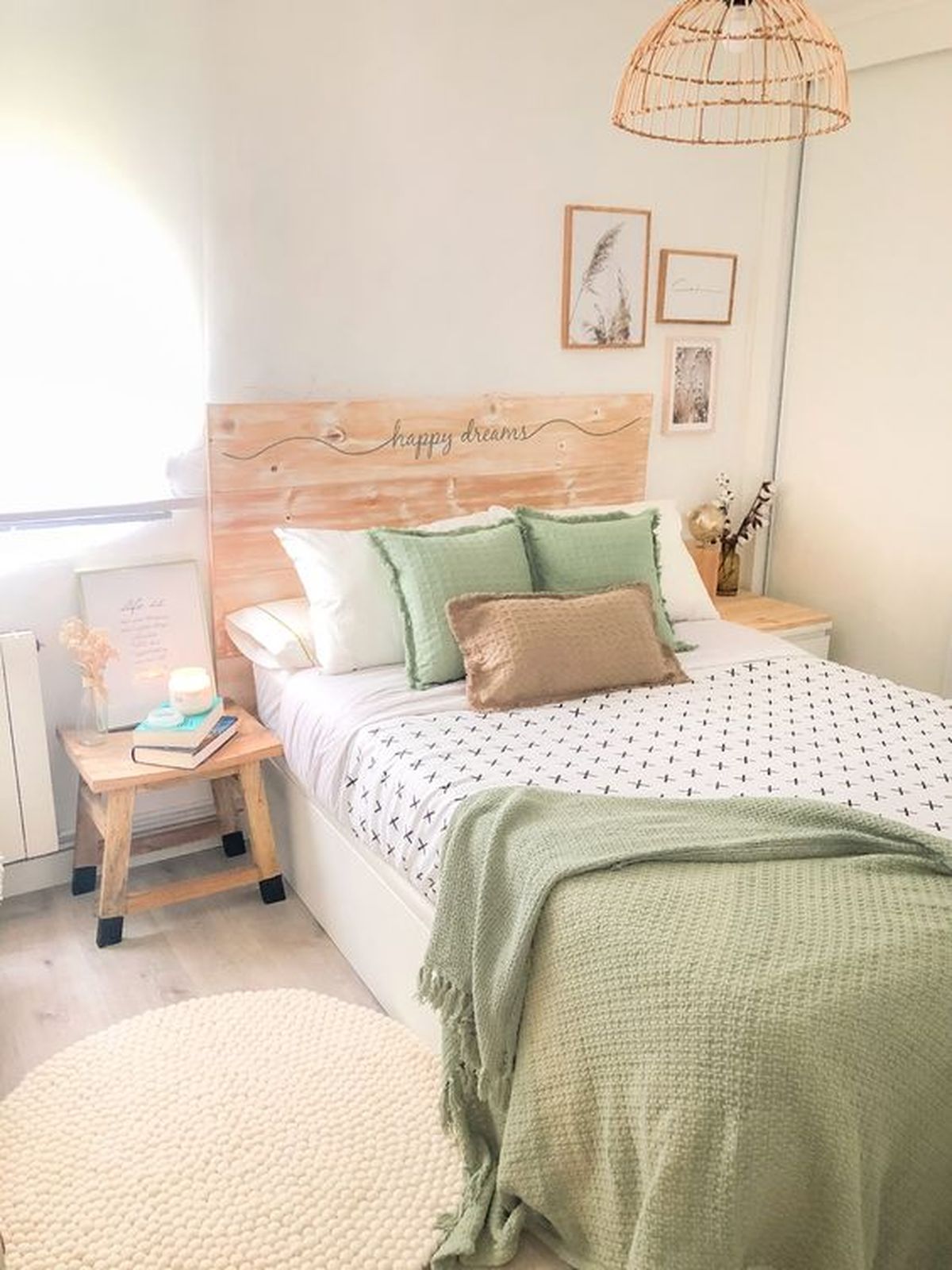 Cabecero palets elegante acogedor 2