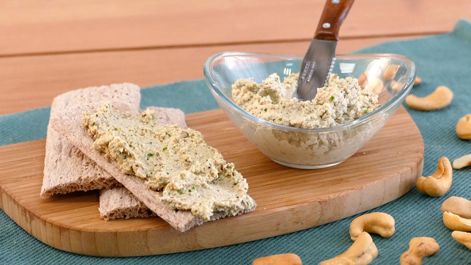 Receta de paté vegetal de anacardos a las finas hierbas