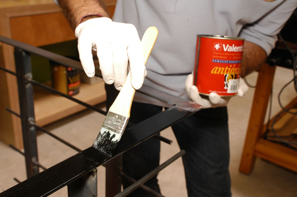 Barandilla con perfiles metálicos paso 11