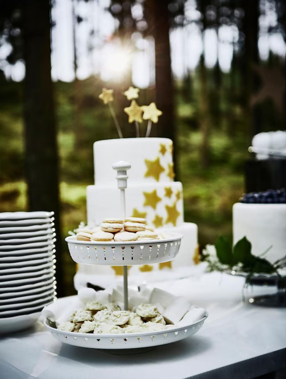 El frutero GARNERA también sirve para presentar aperitivos y dulces.