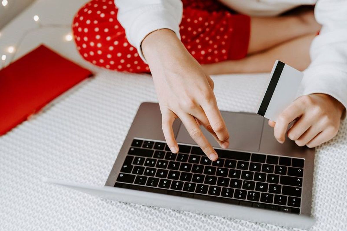 Consulta las reseñas y compara precios antes de comprar tu pijama de Navidad