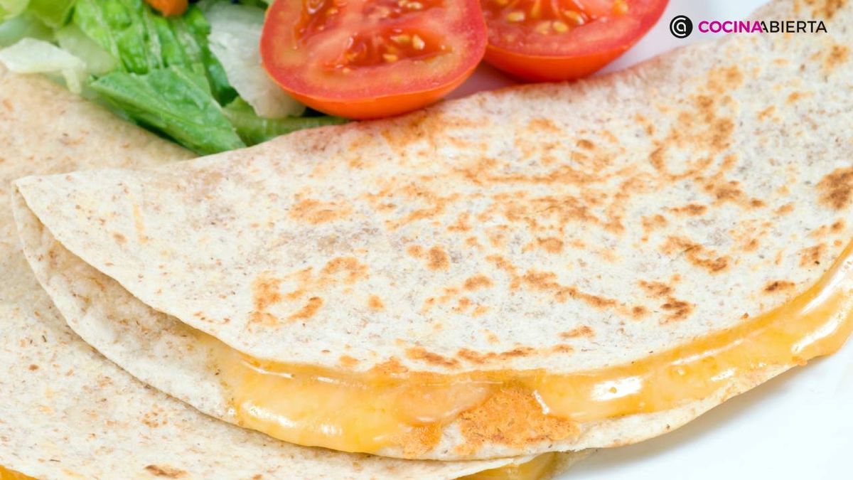 Las quesadillas son un plato típico de la cocina mexicana