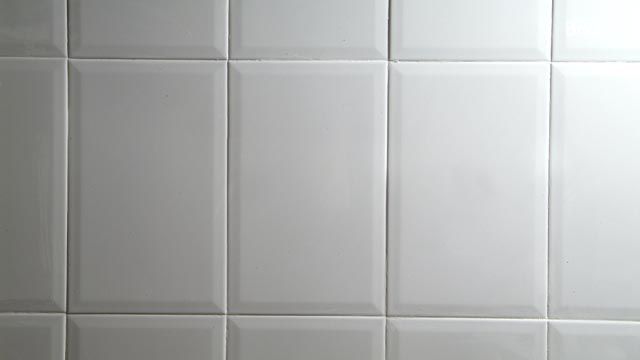 Brico 412 2 reparar azulejo rajado