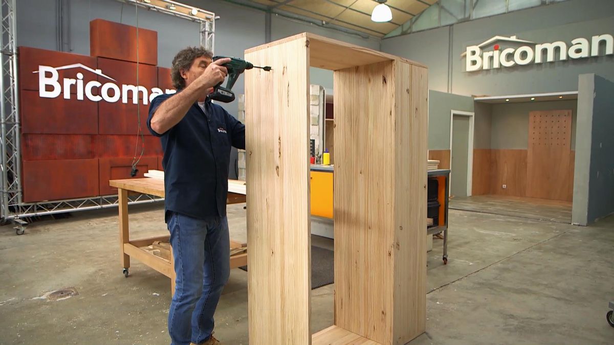 BRIC0961NV18 vestidor movil paso6