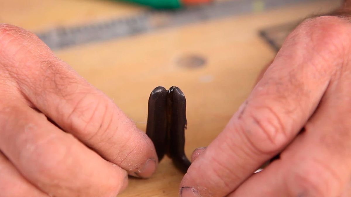 Como hacer un soporte para el movil con silicona paso 6