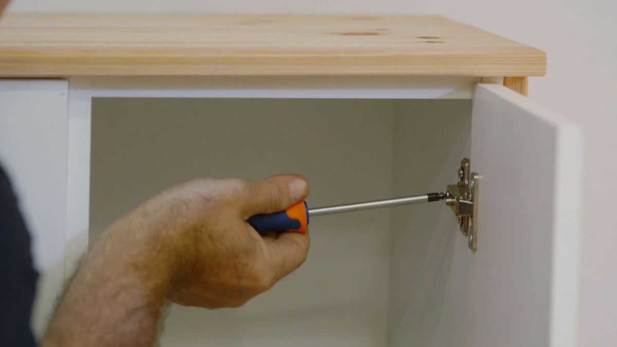 Hacer un mueble suspendido para la pared paso 10