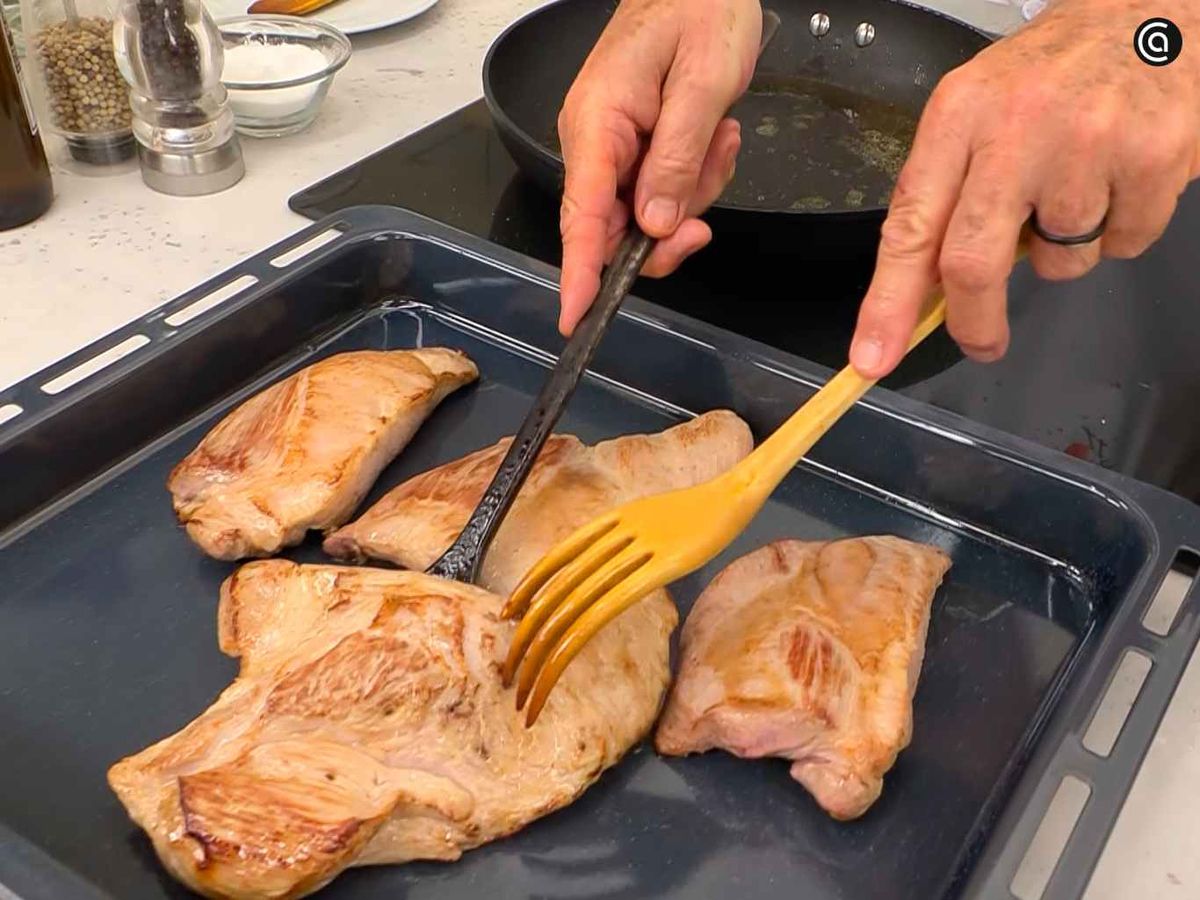 Sella y hornea el secreto de cerdo