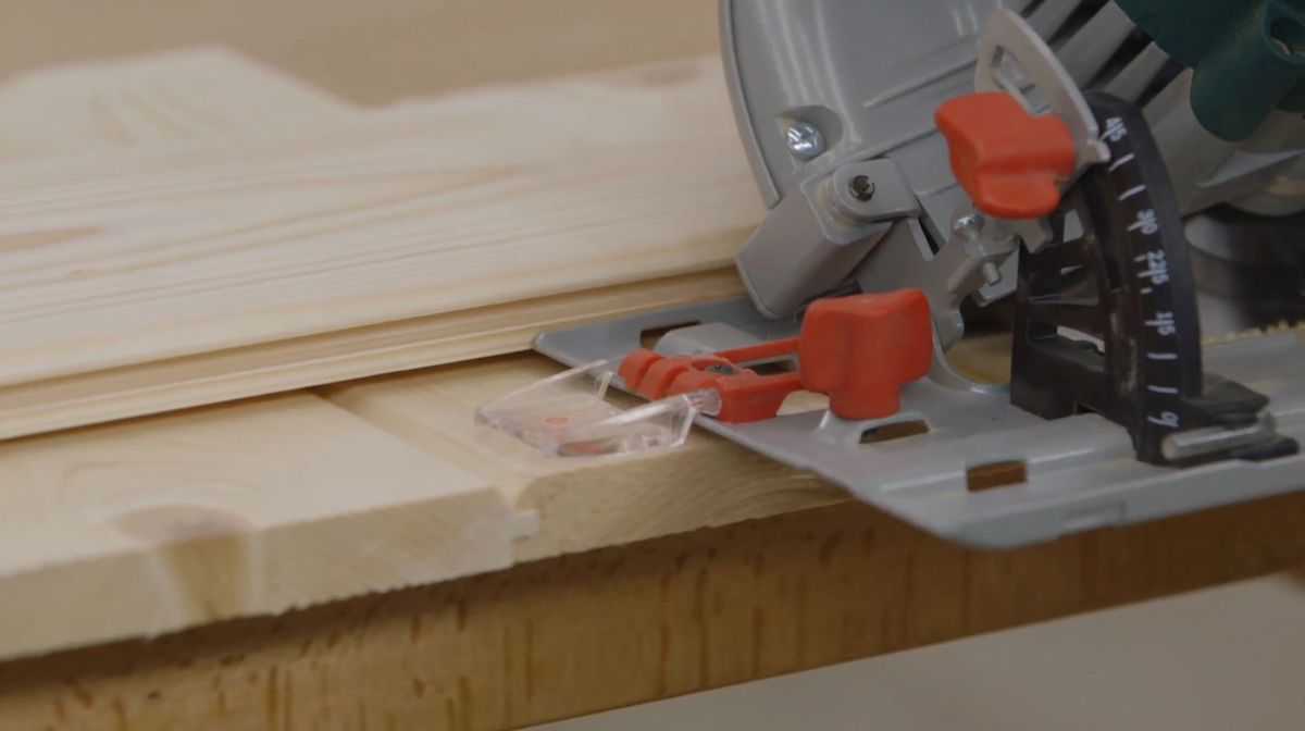 Cómo hacer un árbol esquinero de Navidad paso 4