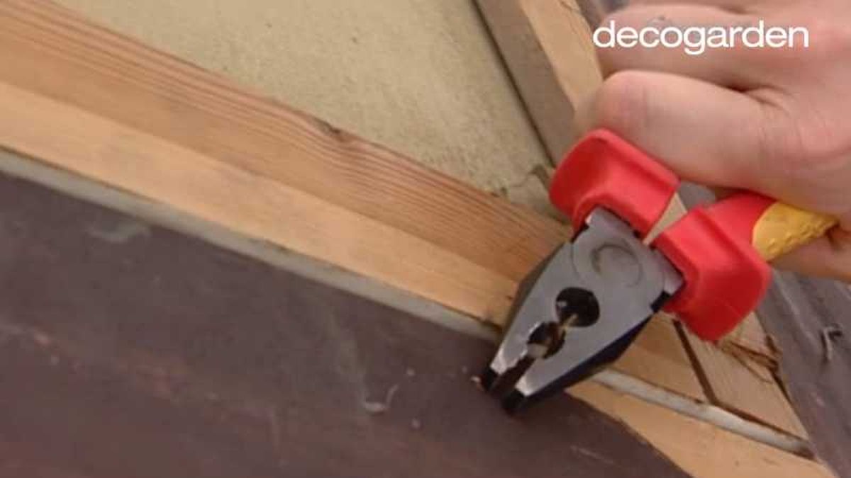 Paso uno para modernizar un marco antiguo.