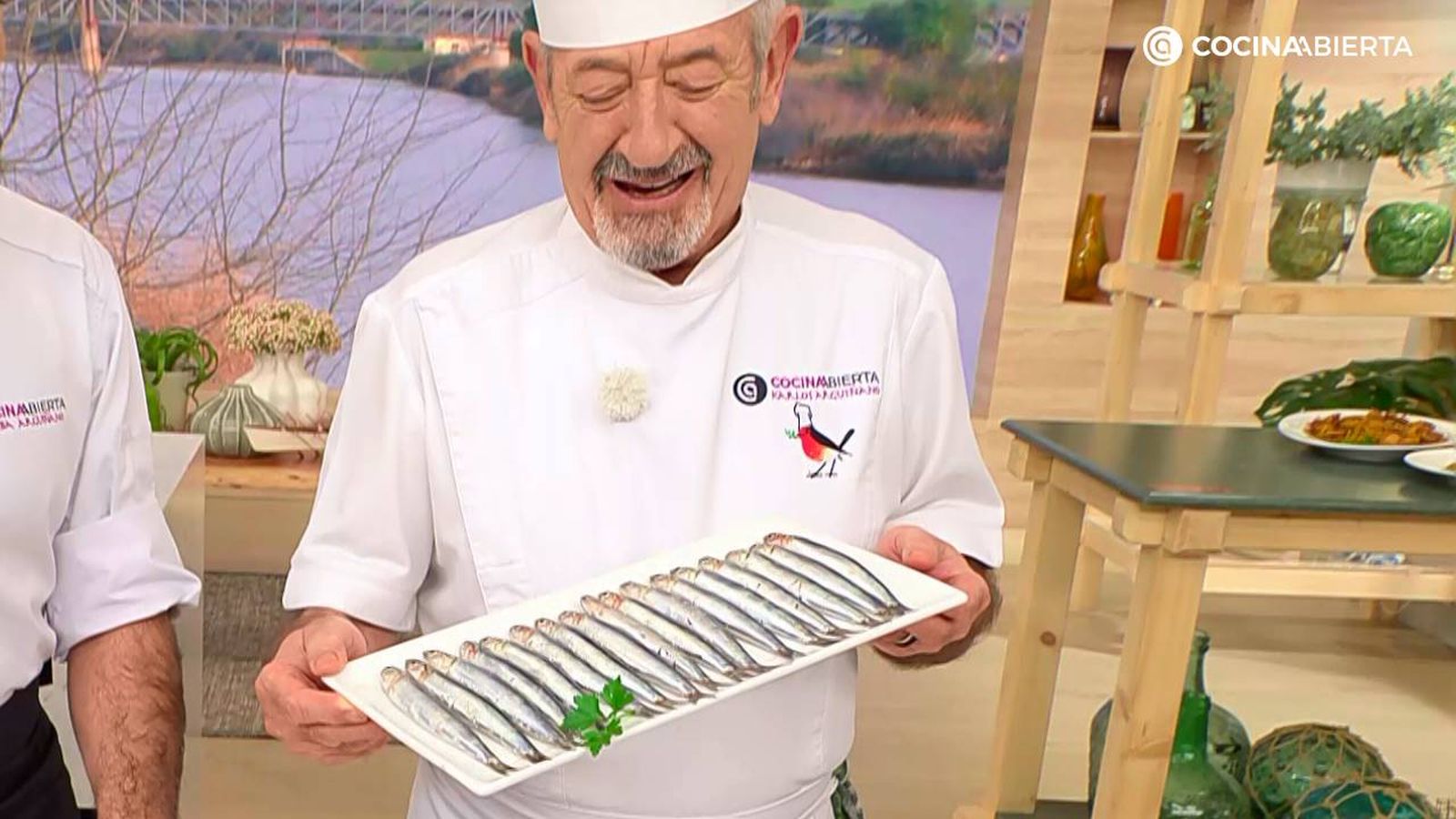 Karlos Arguiñano, feliz con el inicio de la temporada de la anchoa del Cantábrico