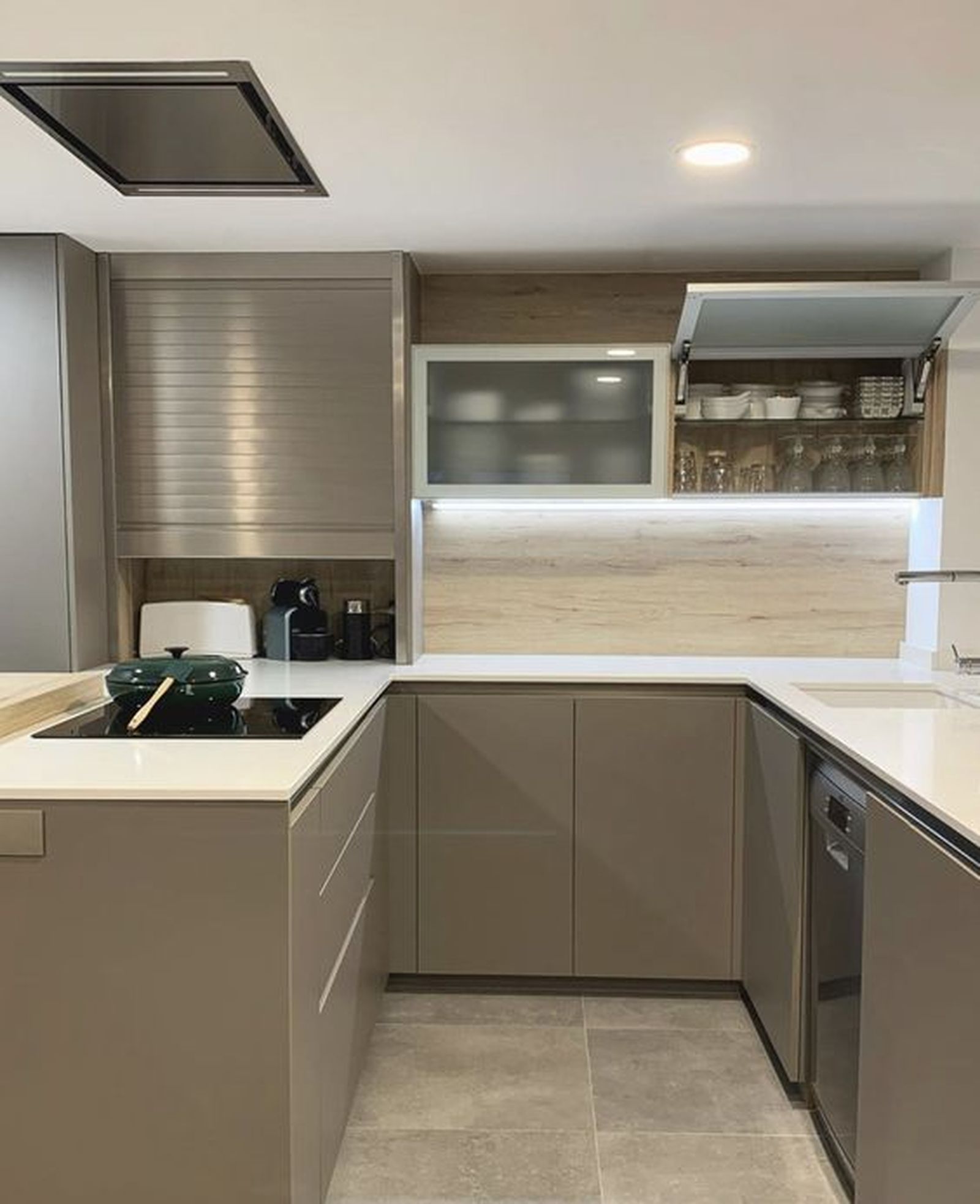 cocina color topo