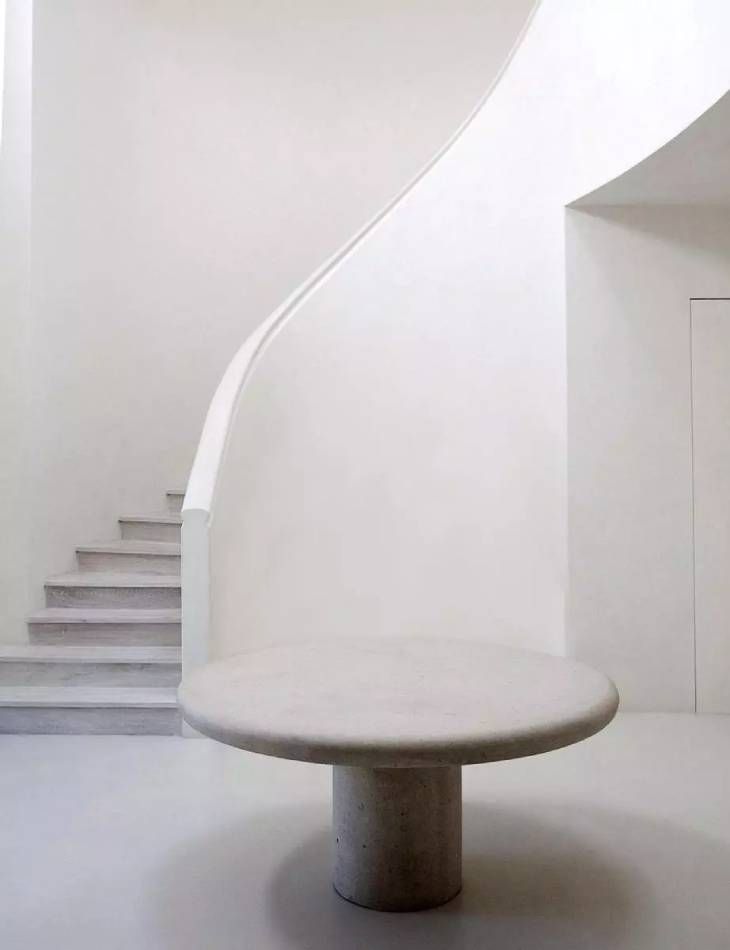 mesa piedra casa kim kardashian