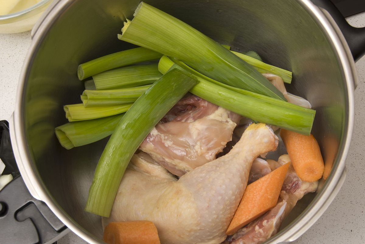 4979 Vichyssoise paso1