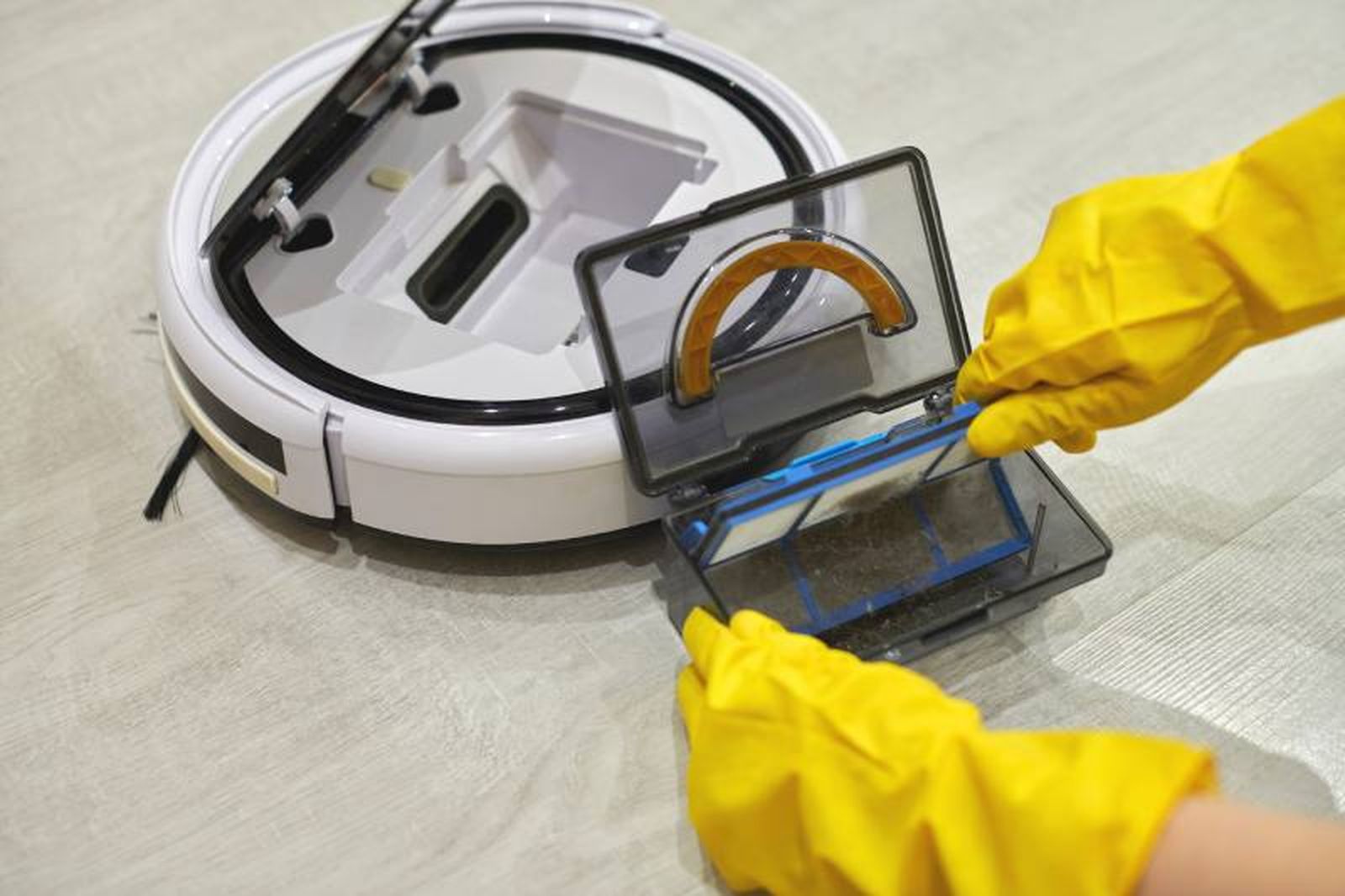 Si los filtros del robot aspirador están muy sucios es conveniente cambiarlos