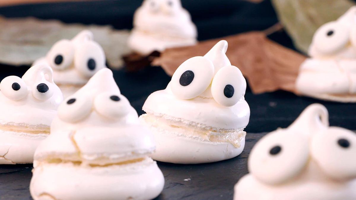 Recetas de Halloween para niños  fantasmas de merengue