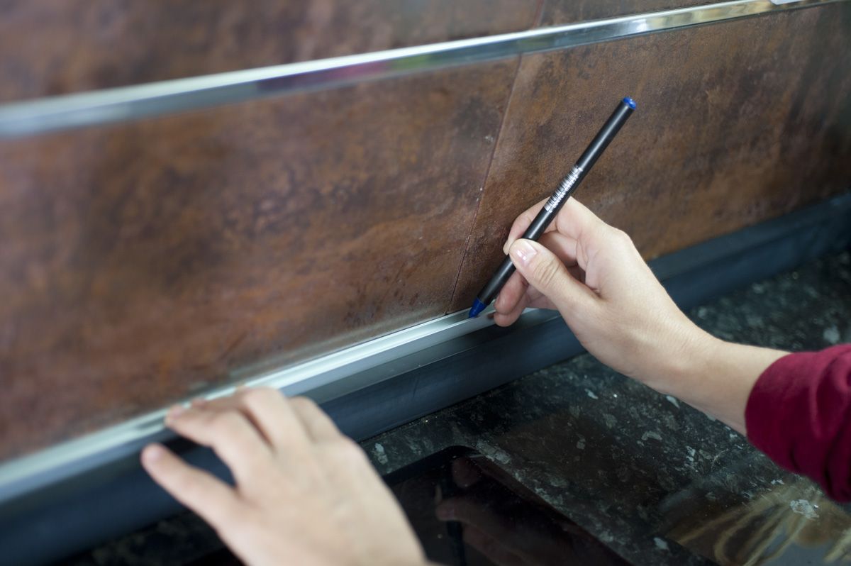 Bricomania 696 Protector frente de cocina p1