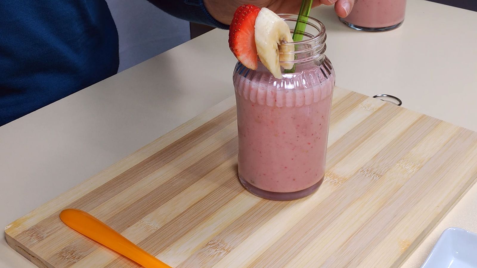 011 batido fresa platano paso 03