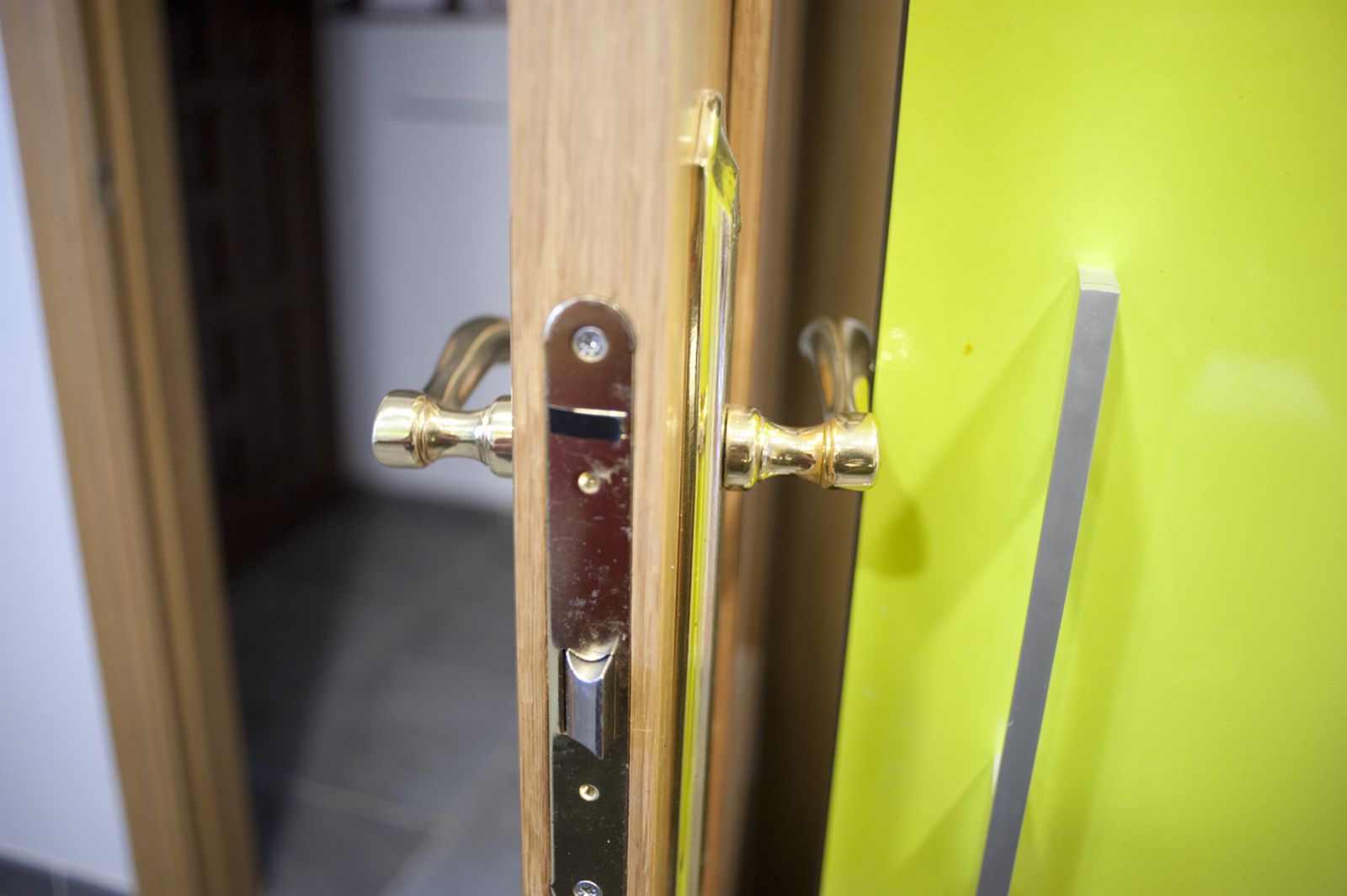 Colocar topes para puertas