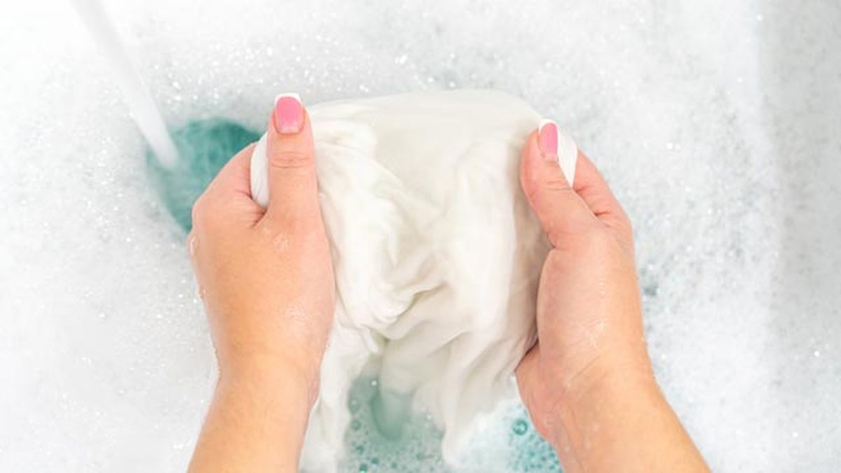 como lavar planchar vestidos camisas falda saten consejos trucos