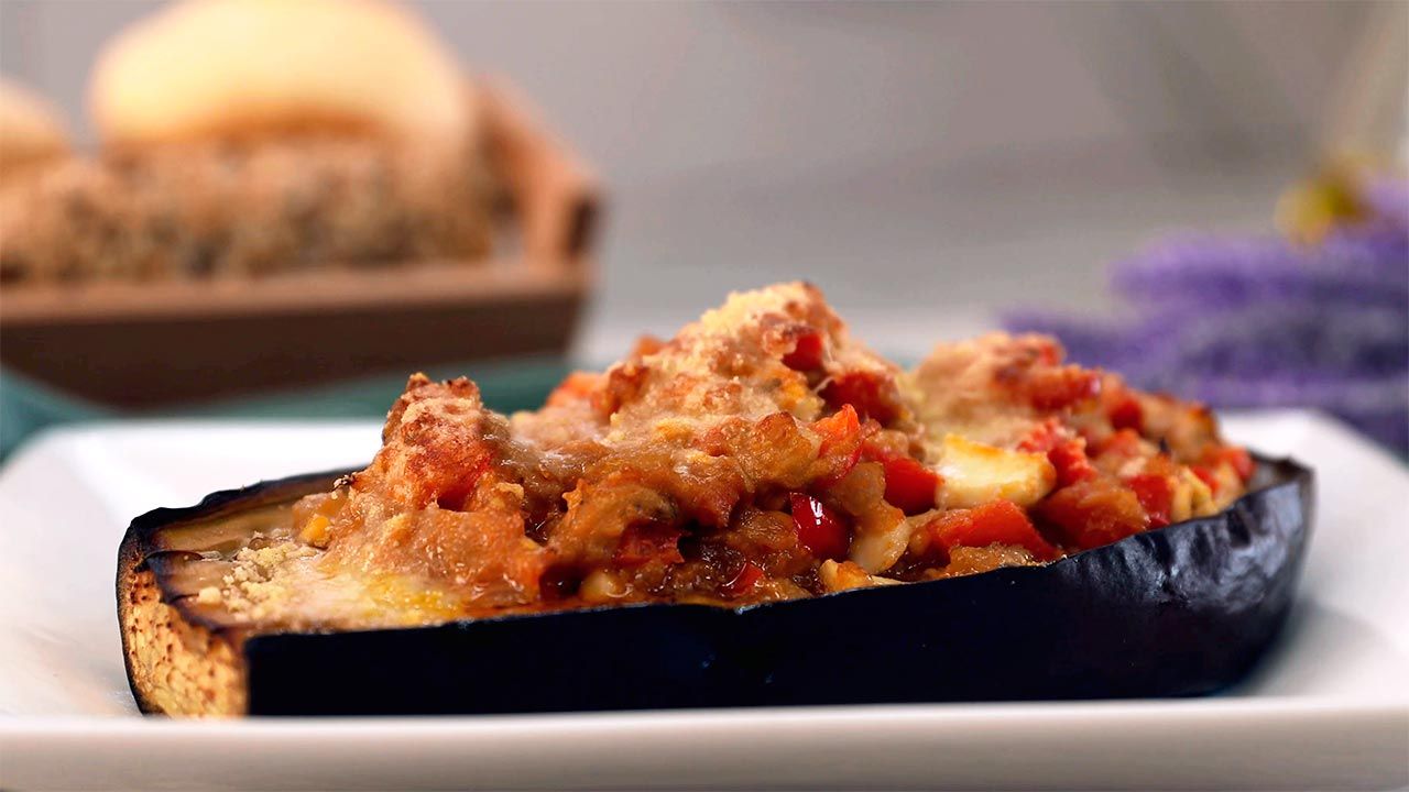 Receta de berenjena rellena de atún y huevo duro  paso 5