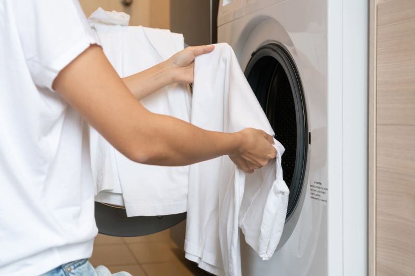 Tu ropa quedará sin manchas después de poner en práctica estos trucos