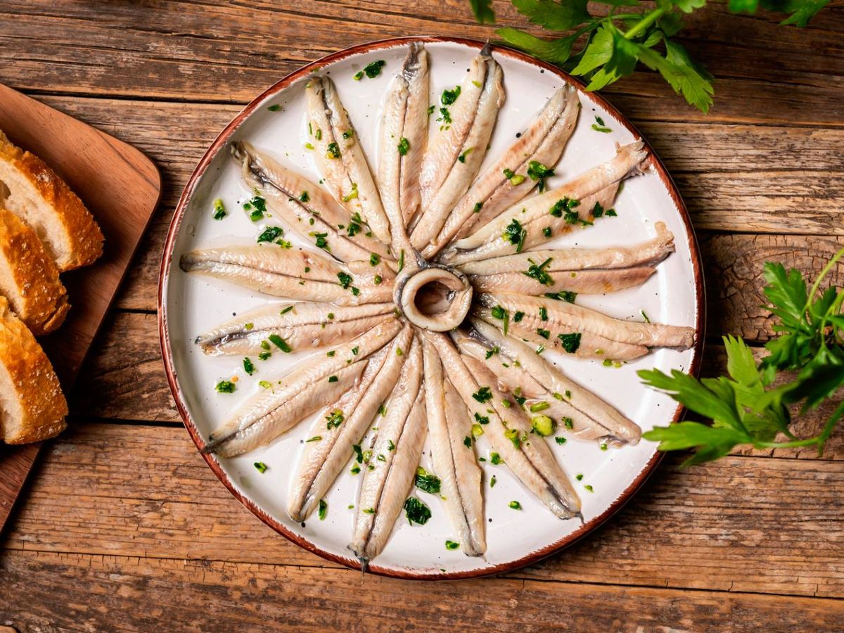 El boquerón se consume fresco o en vinagre