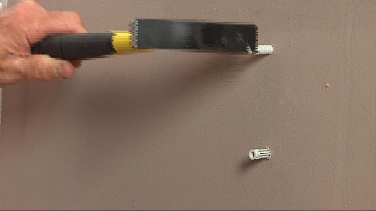 Colocar radiador en la pared paso3