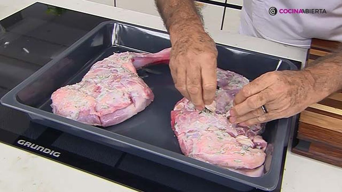 KARL70180322 receta adobo cordero asado paso 4