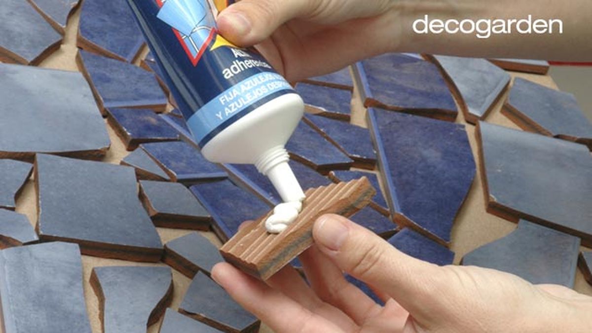 Cómo hacer un mosaico de azulejos paso 2
