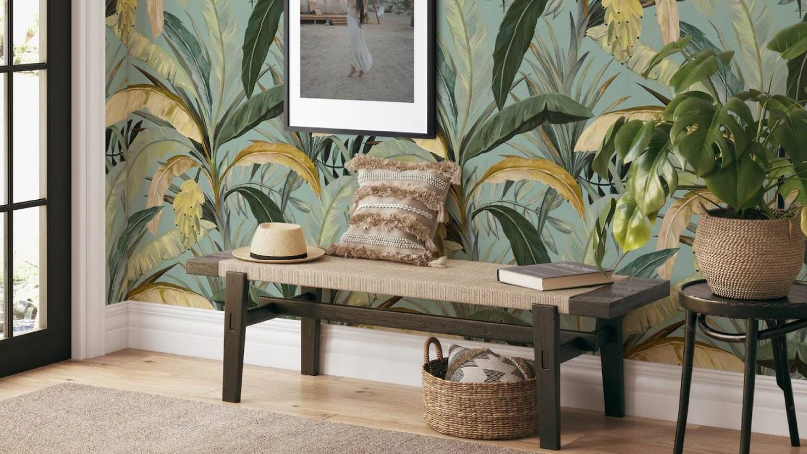 papel pintado floral recibidor maisons du monde