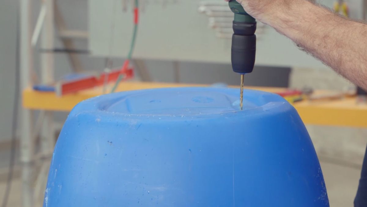 Cómo hacer una maceta con un bidón paso 4