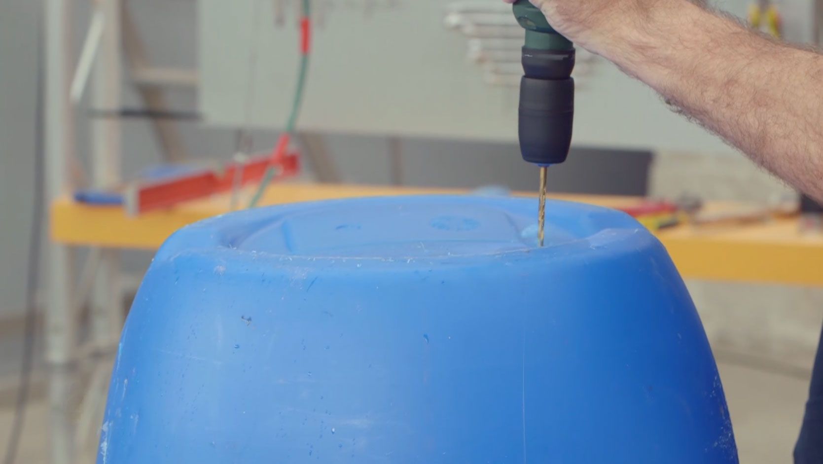 Cómo hacer una maceta con un bidón paso 4
