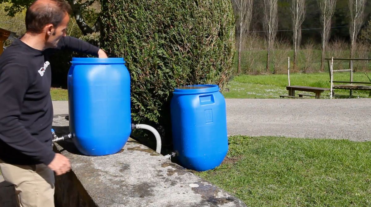 Cómo unir dos bidones de agua paso 10