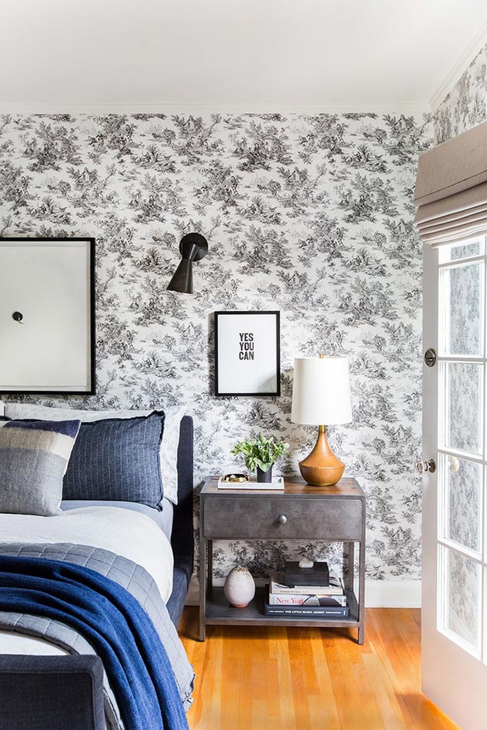 Ideas para renovar el dormitorio con papel pintado 7