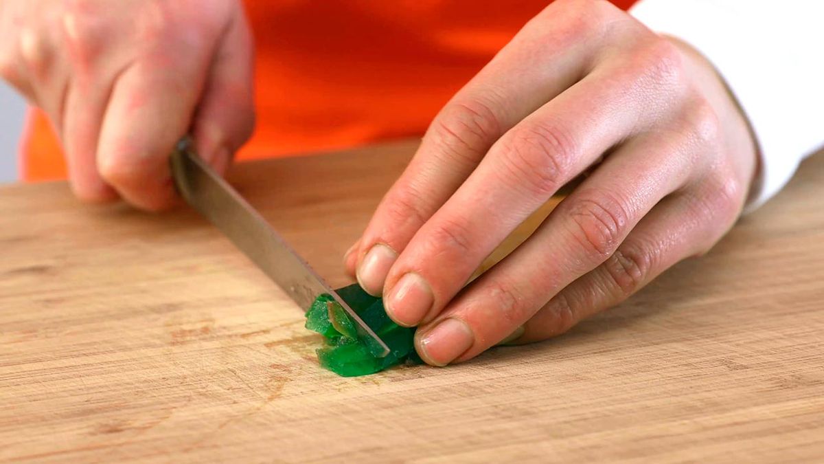 Receta de turrón de mazapán y frutas confitadas  paso 1