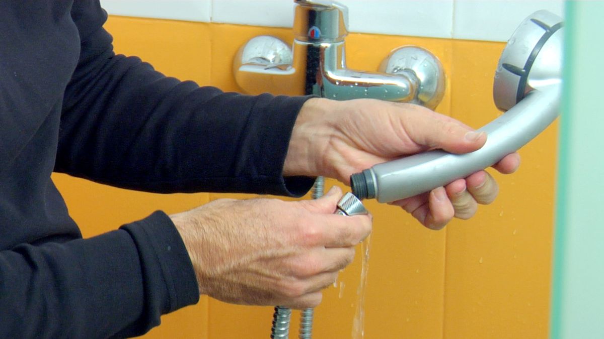 Colocar un brazo de ducha paso 5