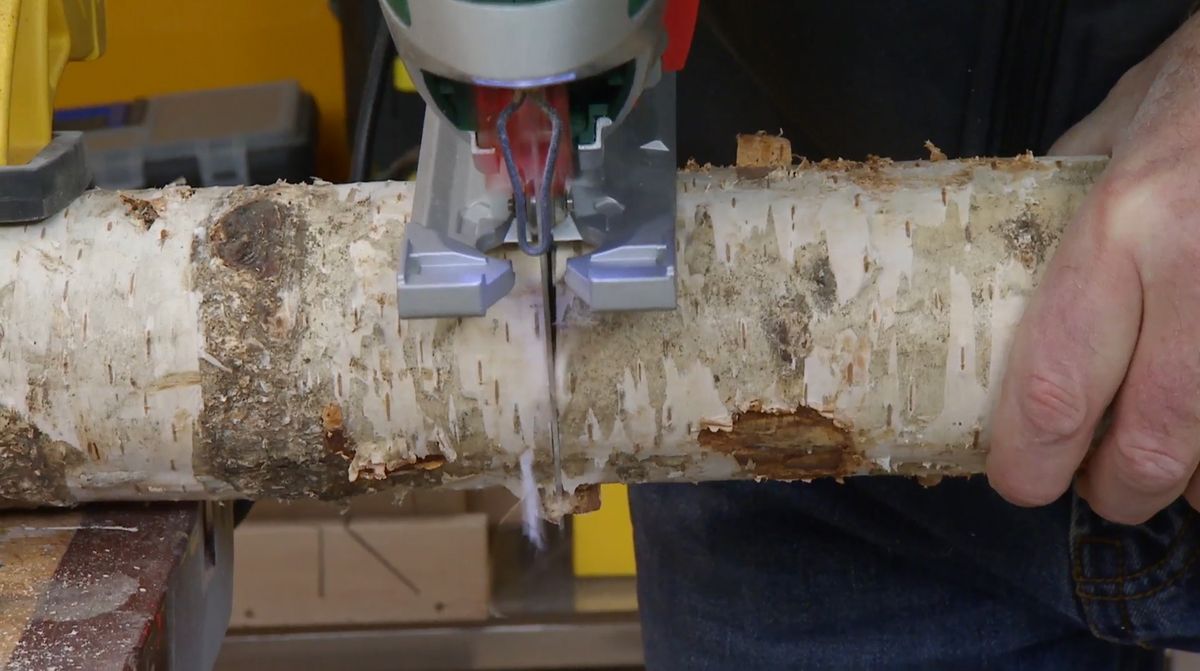 Lámpara con troncos y ramas de madera paso 1