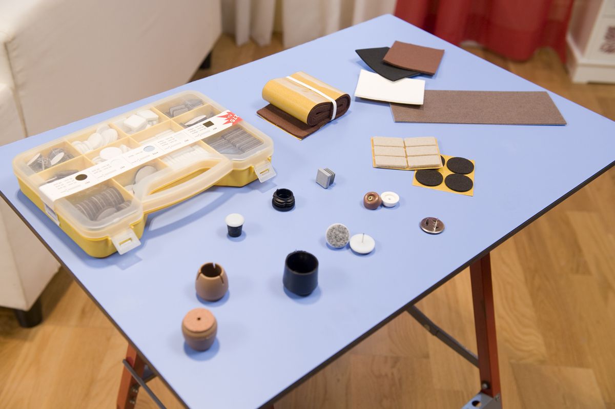 brico 0574 1 tipos protectores patas muebles paso 1