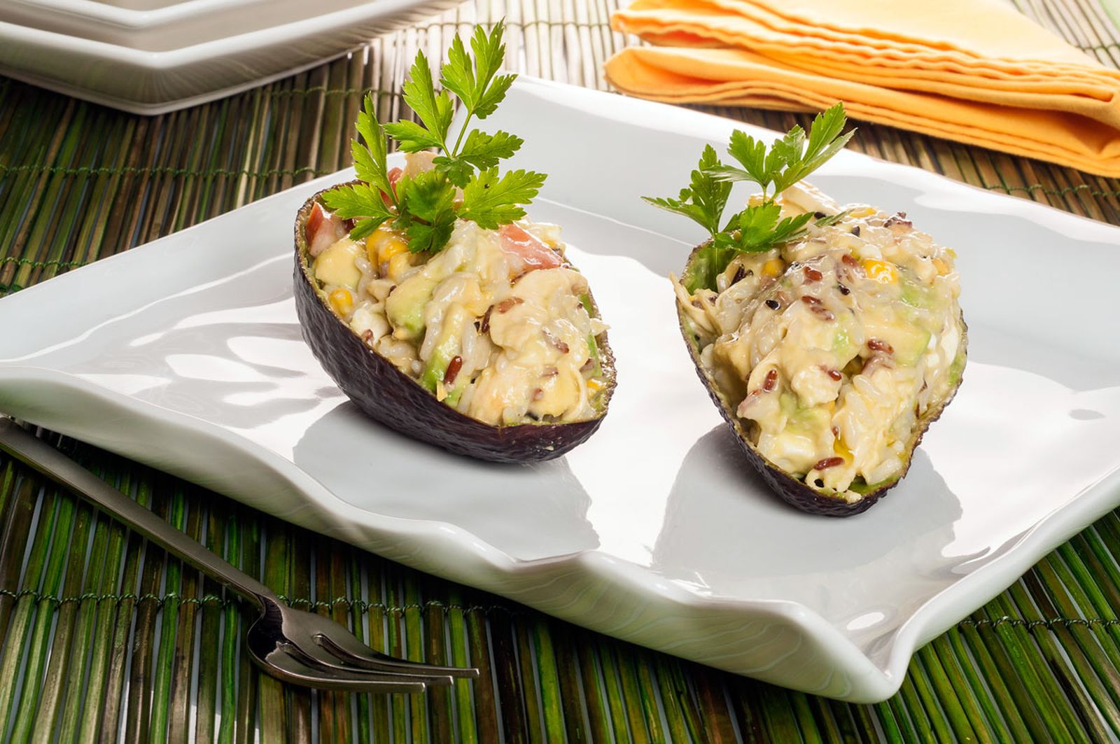 1488 Aguacates rellenos de arroz (672) xl