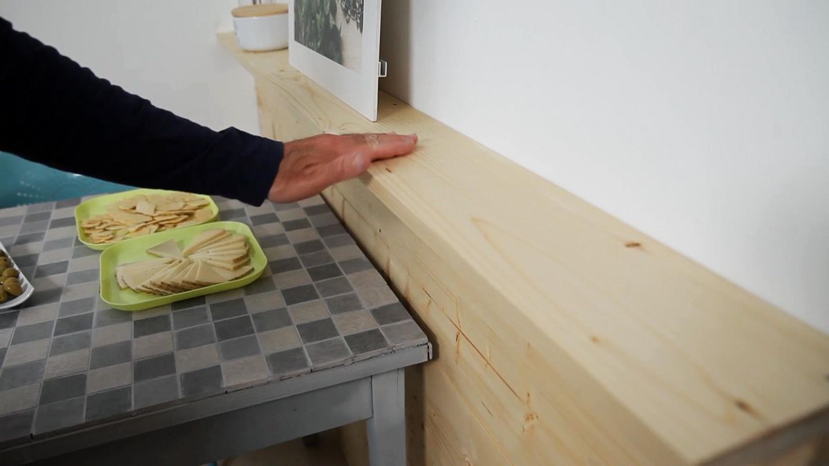 BRIC0956NV18 barnizar friso madera