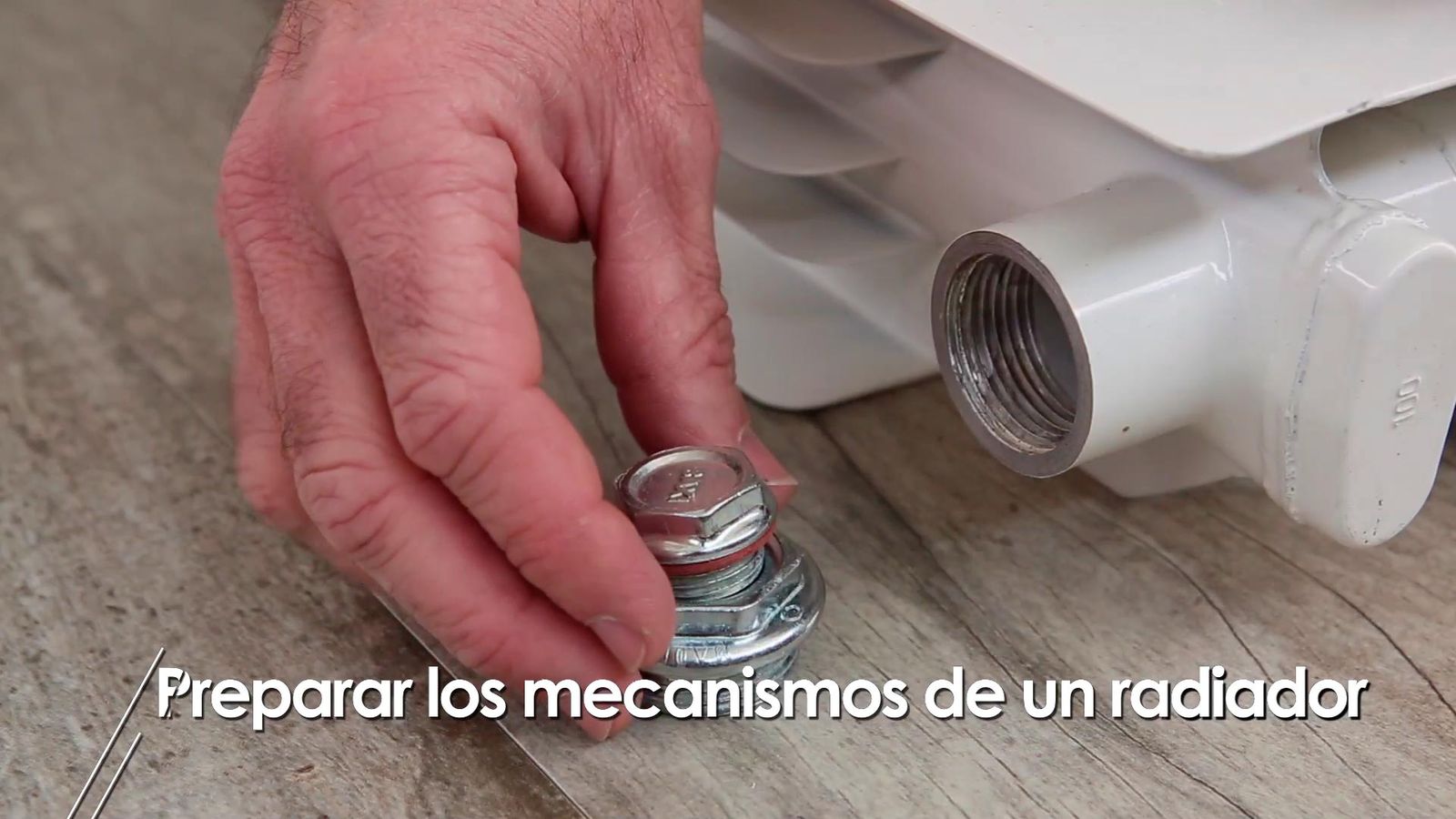 Colocar los mecanismos de un radiador paso 4