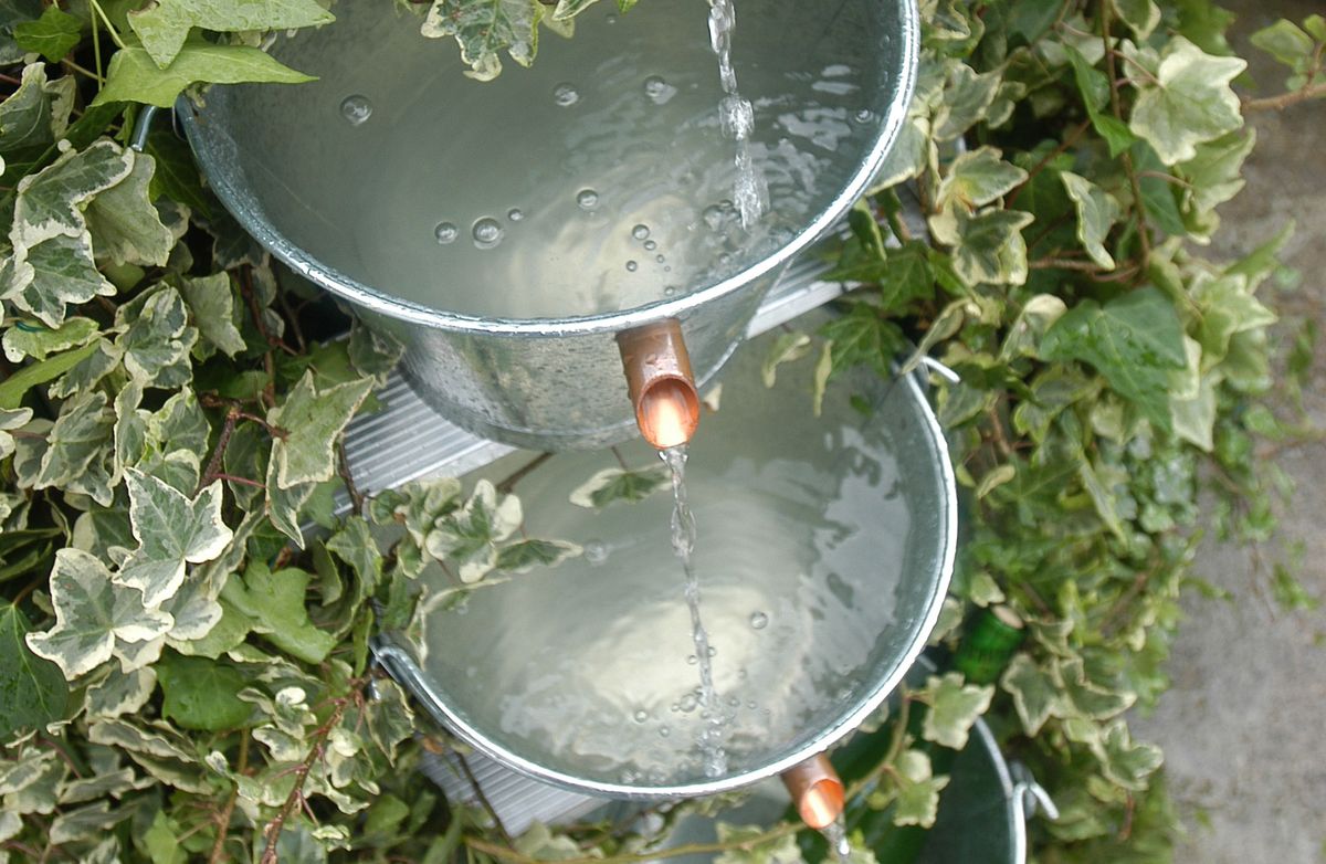 Fuente escalonada p12