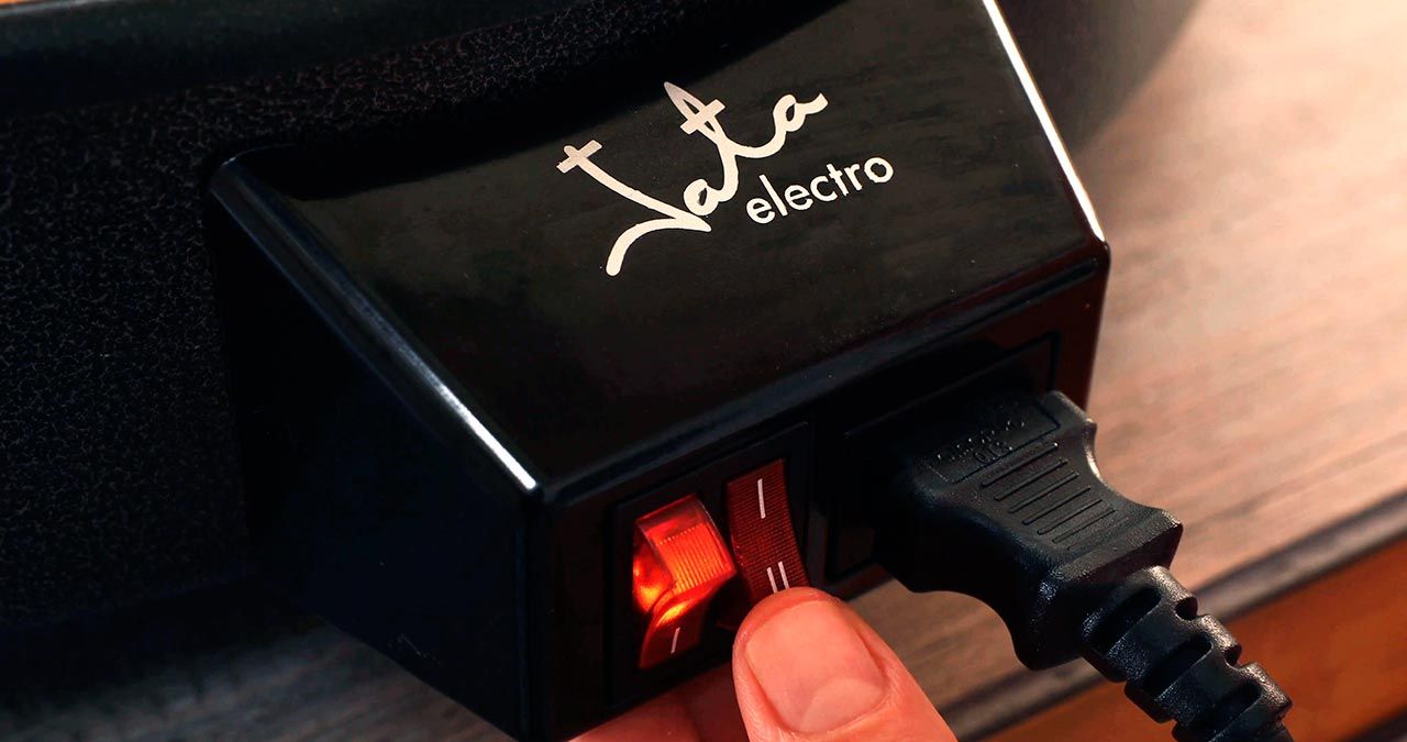 Review paellera eléctrica Jata  botones