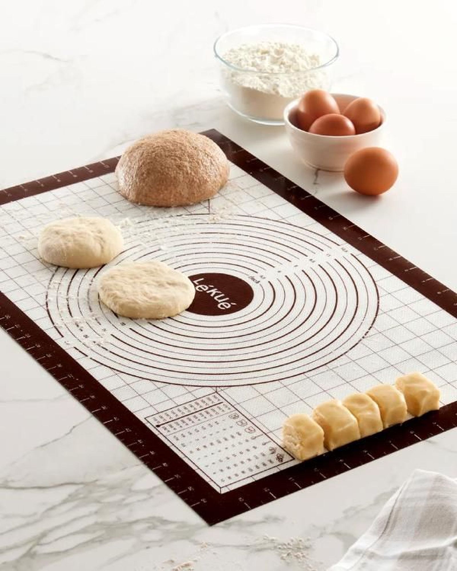 Ideas de regalo para amantes de la reposterÃ­a  tapete dimensional para masas