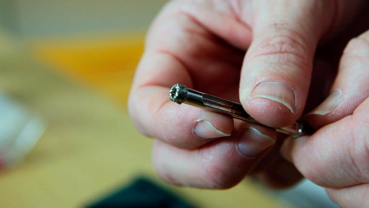 Cómo perforar materiales duros paso 2