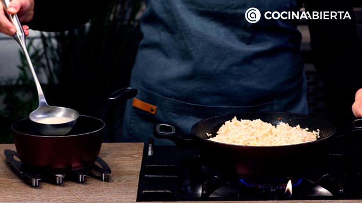 CTIS0896 receta risotto rojo de remolacha paso 4 ca